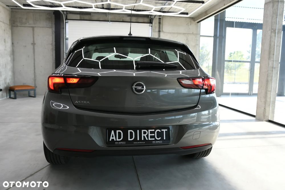 Opel Astra 1.2 T Edition S&S - 9