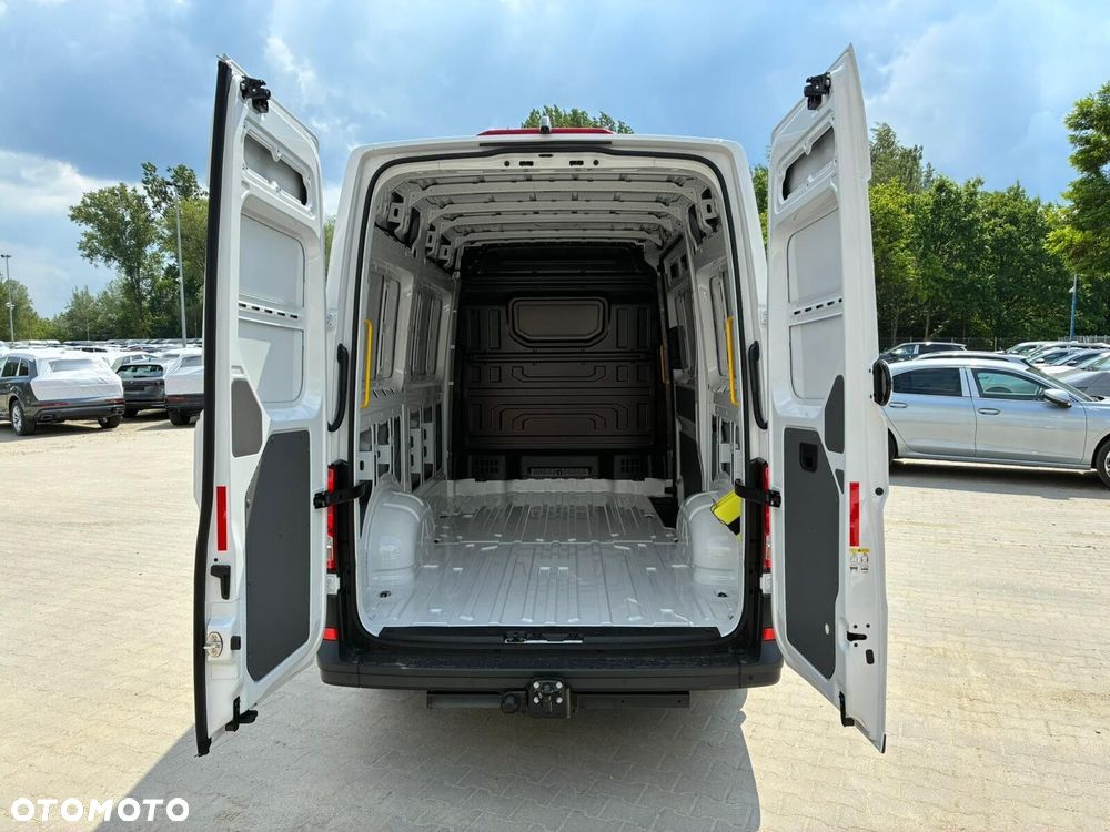 Volkswagen Crafter 35 Furgon AUTOMAT/L3H3, 2.0TDI 177KM, Wysoki dach, r.o. 3640 - 11