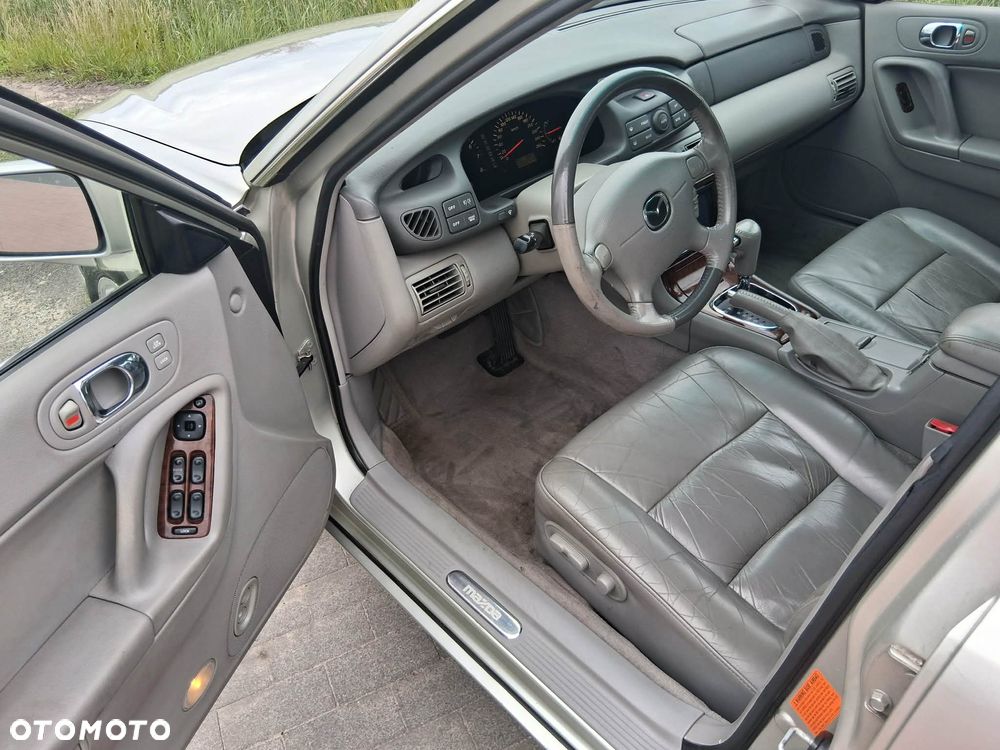 Mazda Xedos - 14