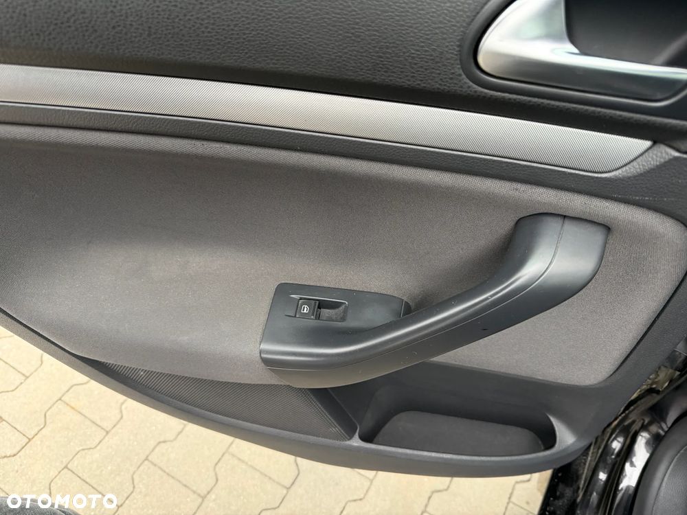 Volkswagen Jetta 2.0 TDI Comfortline DSG - 10