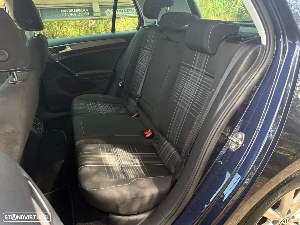 VW Golf 1.6 TDI BlueMotion DSG Comfortline - 14