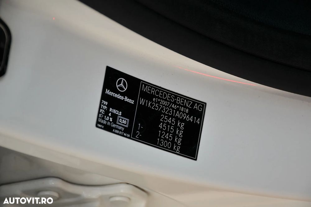 Mercedes-Benz CLS 400 d 4MATIC Aut - 38