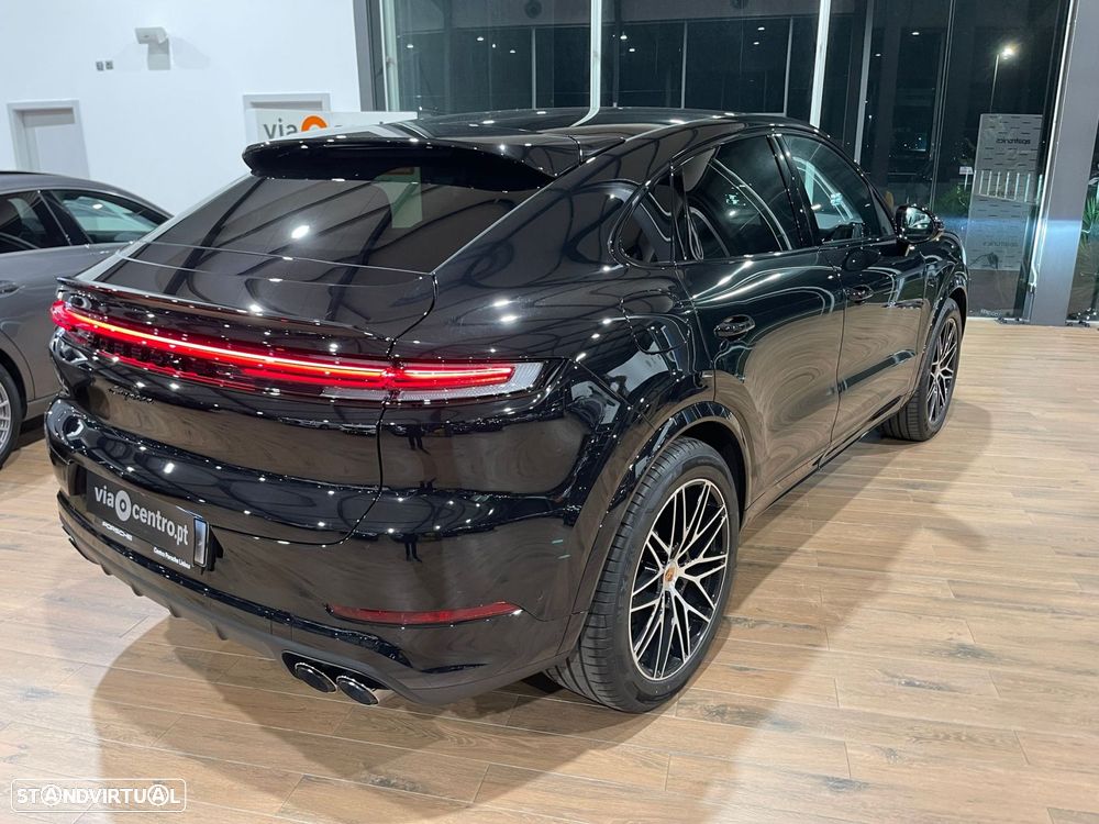Porsche Cayenne Coupé E-Hybrid Black Edition - 6