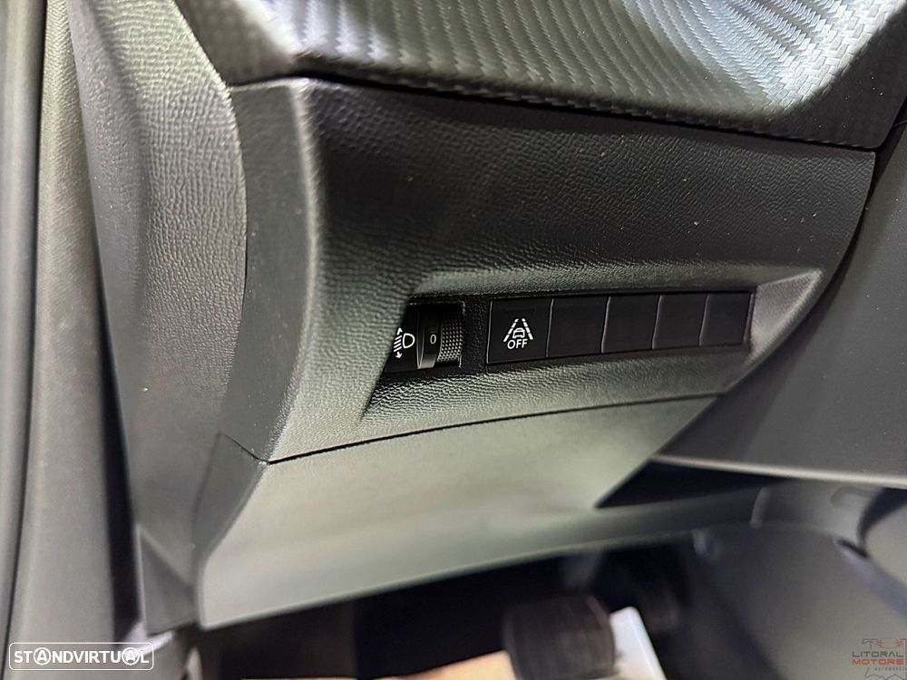 Peugeot 2008 1.2 PureTech Active Pack EAT8 - 19