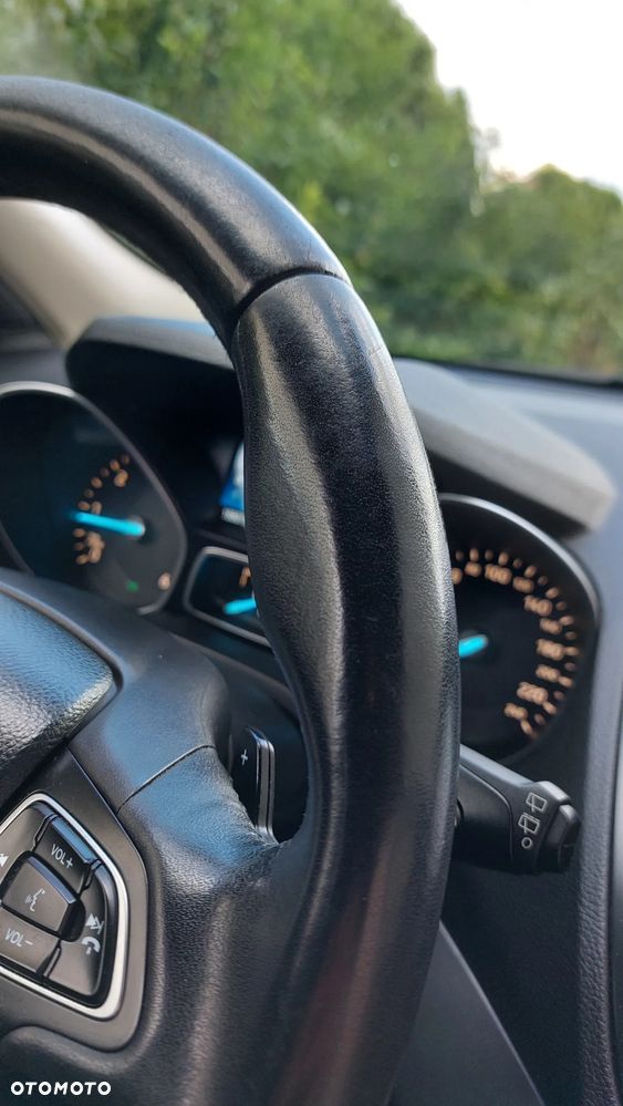 Ford Kuga 2.0 TDCi FWD Edition - 28