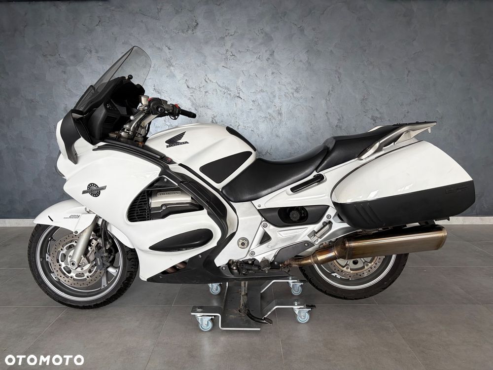 Honda ST - 5
