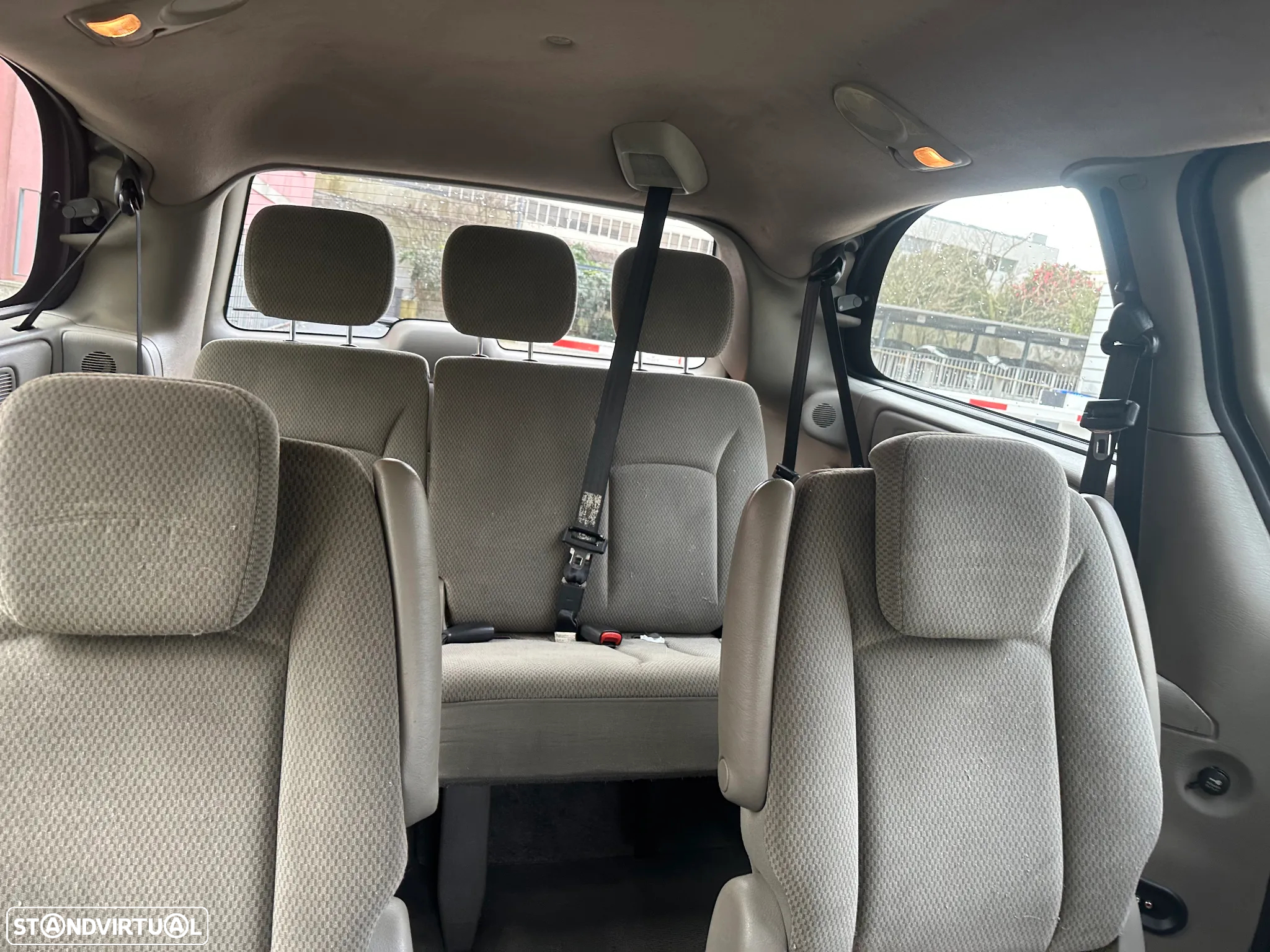Chrysler Voyager 2.8 CRD ATX SE - 21