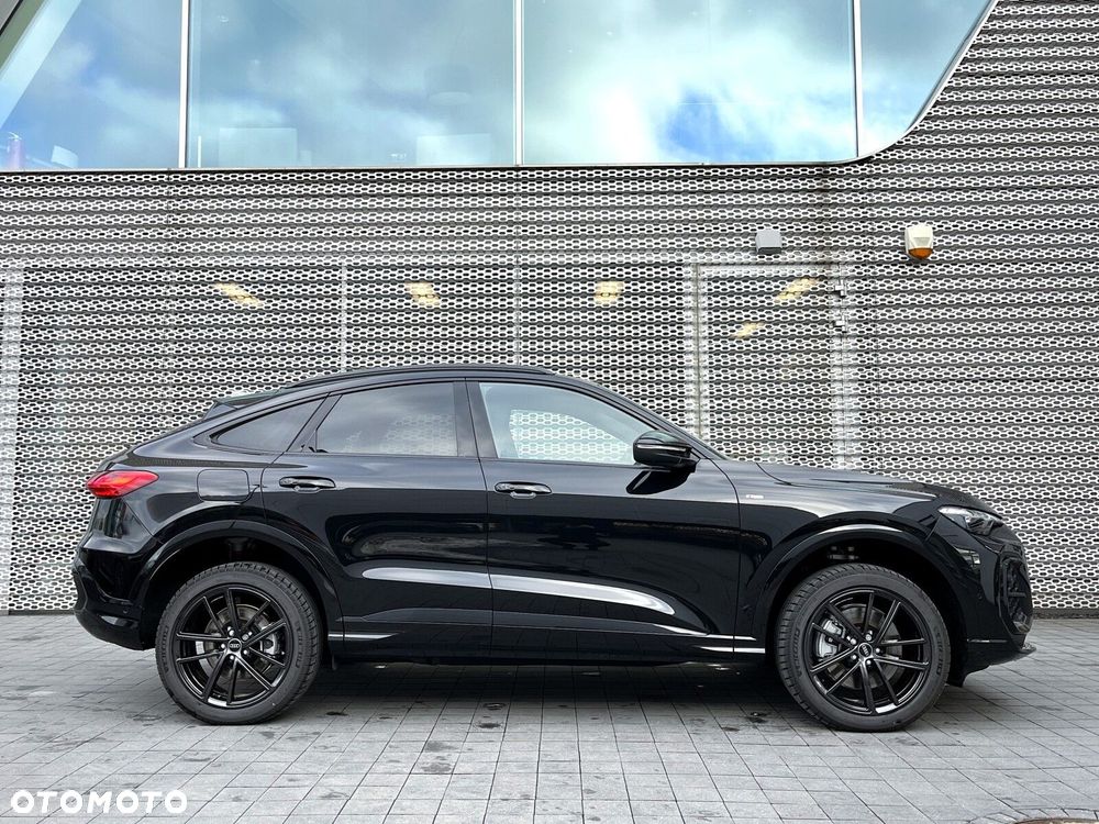Audi Q5 Sportback - 1