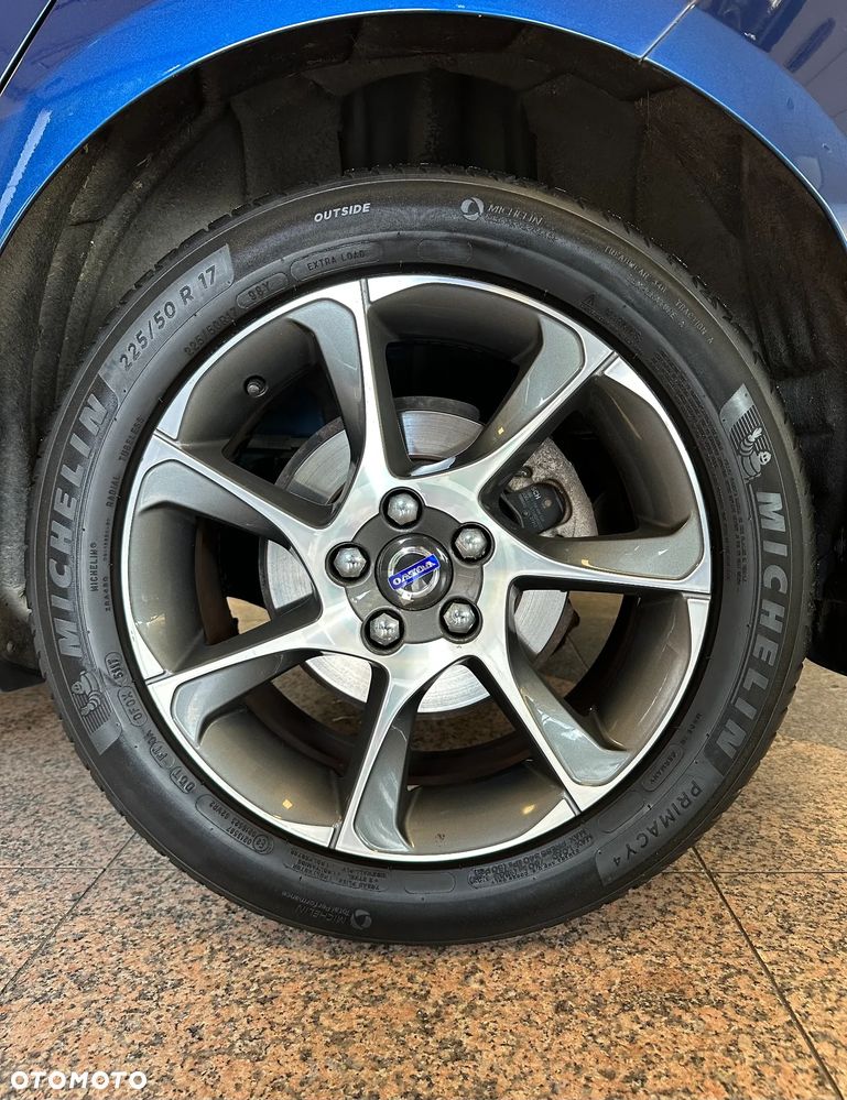 Volvo V40 Cross Country T3 Drive-E Ocean Race - 19