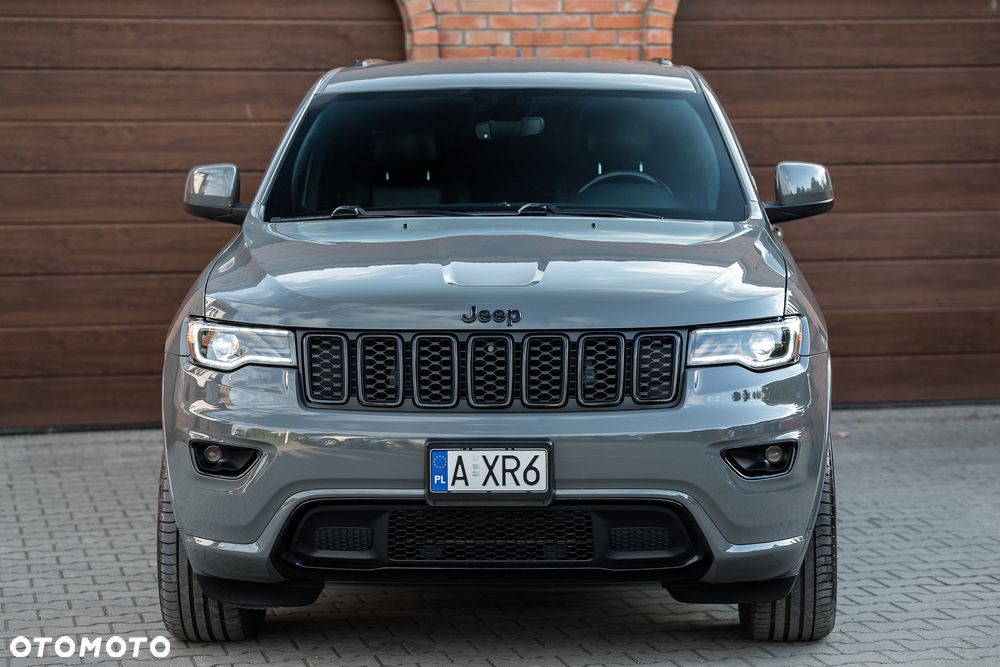 Jeep Grand Cherokee - 4