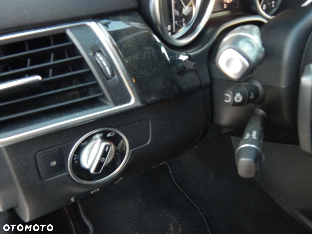 Mercedes-Benz ML 350 BlueTEC 4-Matic - 29