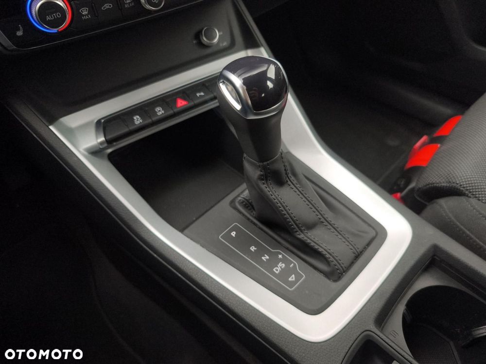 Audi Q3 - 18