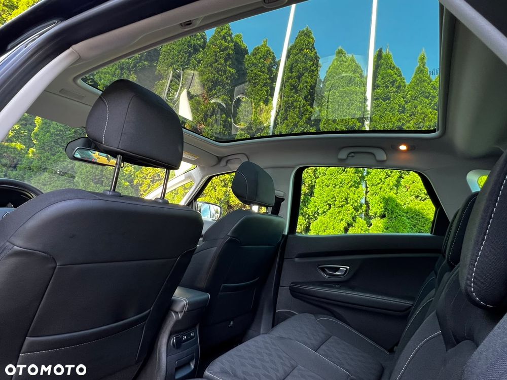 Renault Scenic TCe 140 GPF BLACK EDITION - 20