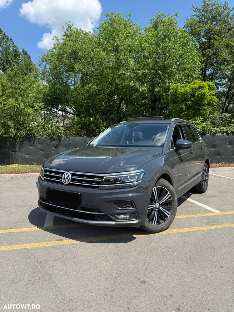 Volkswagen Tiguan - 1