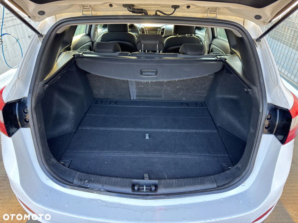 Hyundai i30 1.4 CRDi Comfort - 14