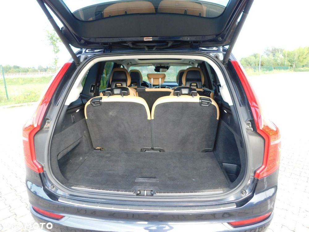 Volvo XC 90 T6 AWD Momentum 7os - 22