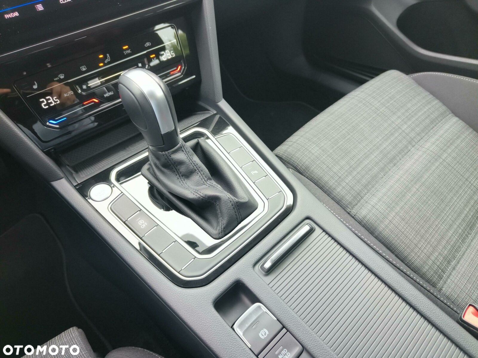Volkswagen Passat 2.0 TDI EVO Business DSG - 15