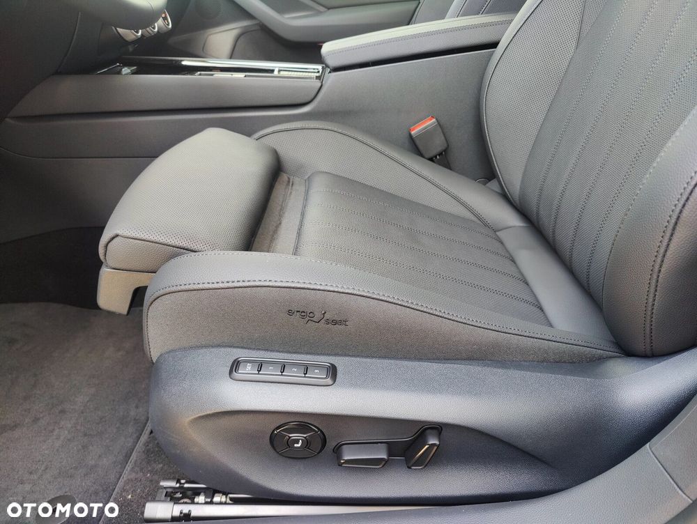 Skoda Superb 2.0 TDI SCR 4x4 L&K DSG - 16