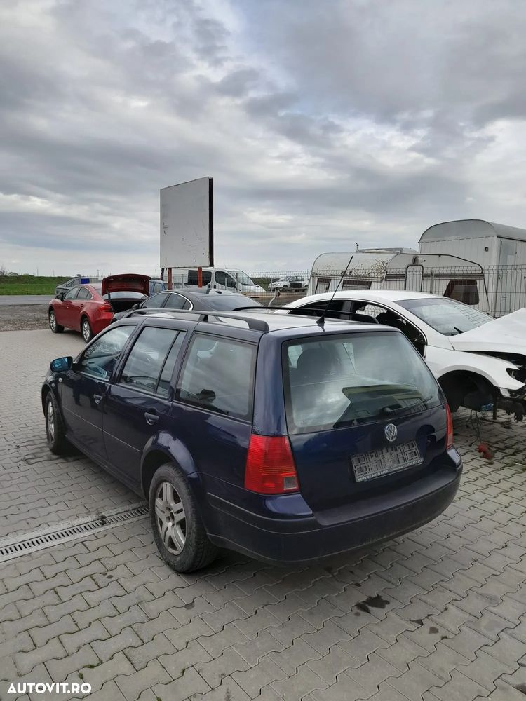 Dezmembram Volkswagen Golf 4 1.6 B 16v an fabr. 2003 - 3