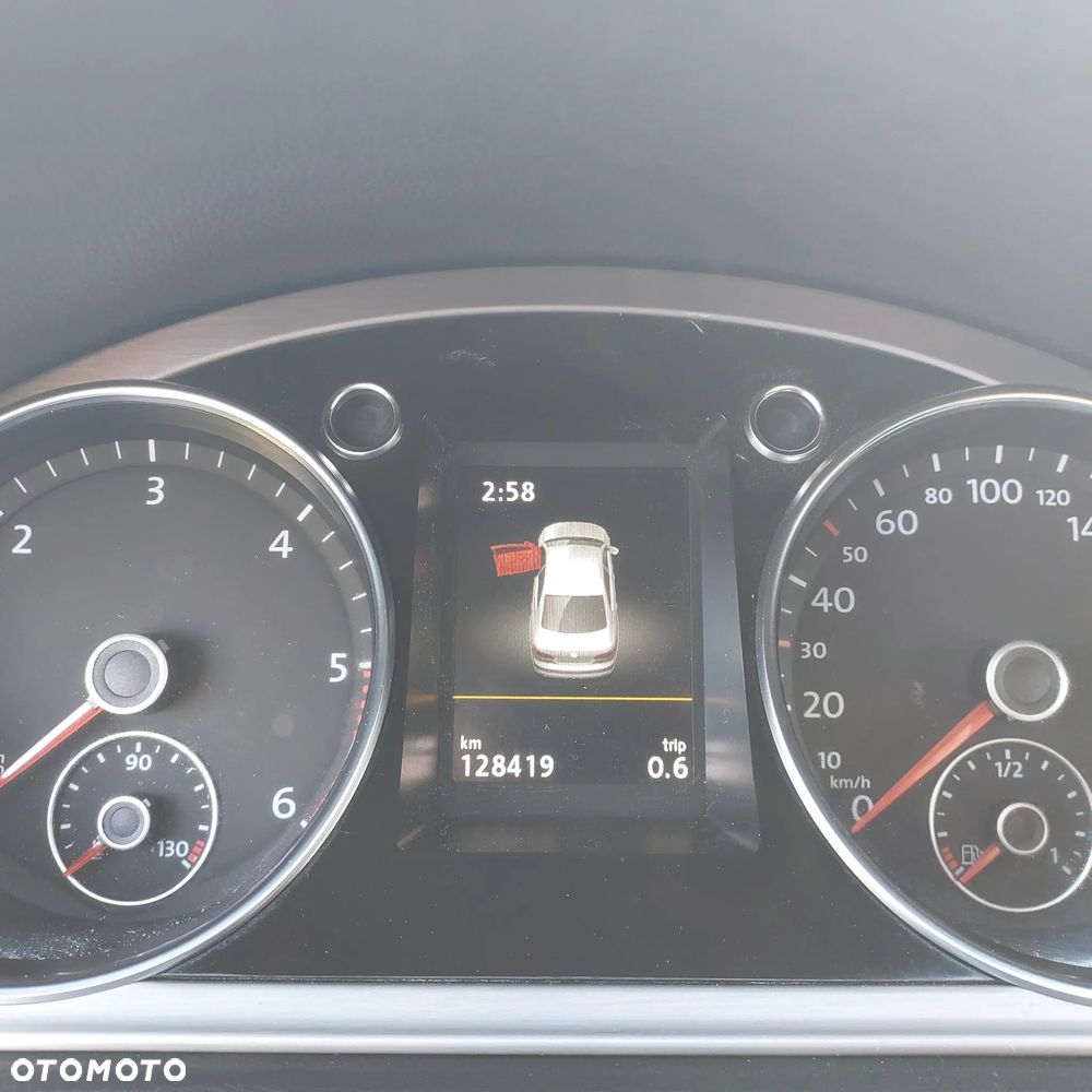 Volkswagen CC 2.0 TDI BlueMotion Technology Dynamic Black - 12