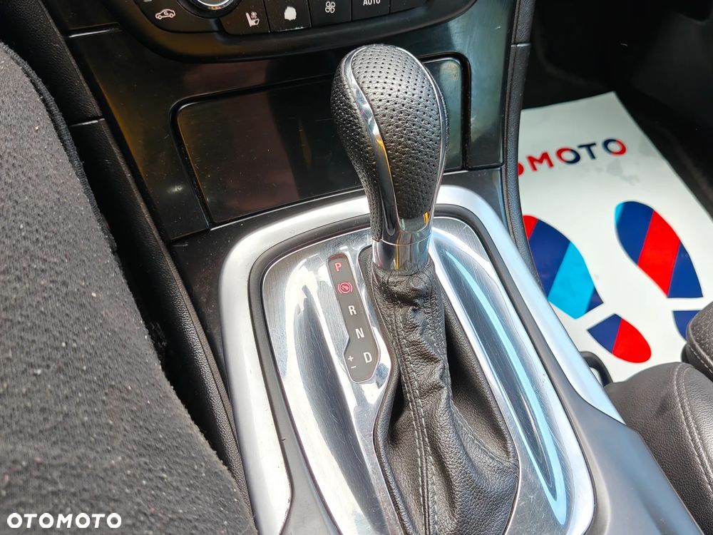 Opel Insignia 2.0 T Cosmo - 26