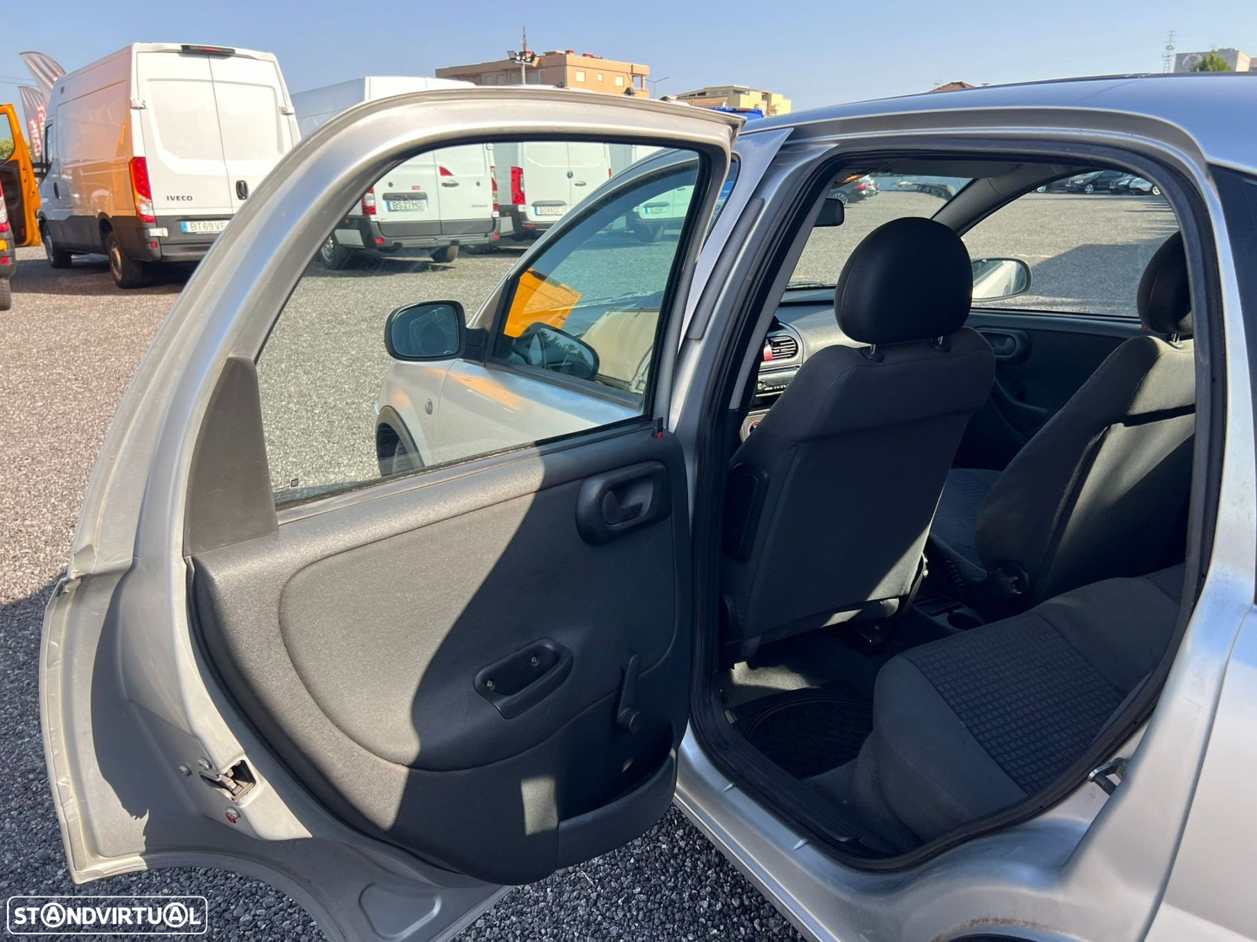 Opel Corsa 1.2 16V Confort - 16