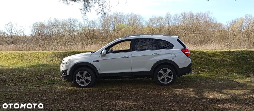 Chevrolet Captiva 2.2 D LTZ - 15