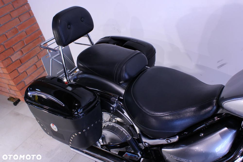 Suzuki Intruder - 16