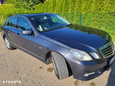 Mercedes-Benz Klasa E 220 CDI DPF BlueEFFICIENCY Automatik Avantgarde - 12