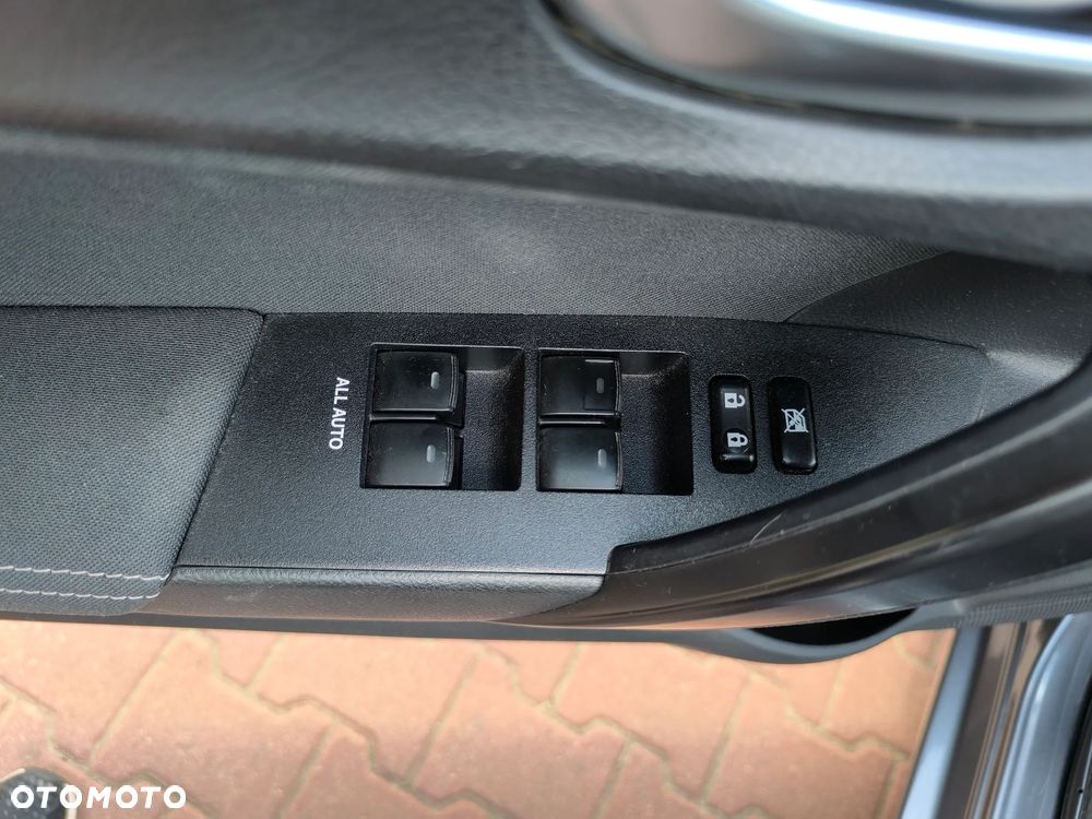 Toyota Corolla 1.6 Comfort - 19