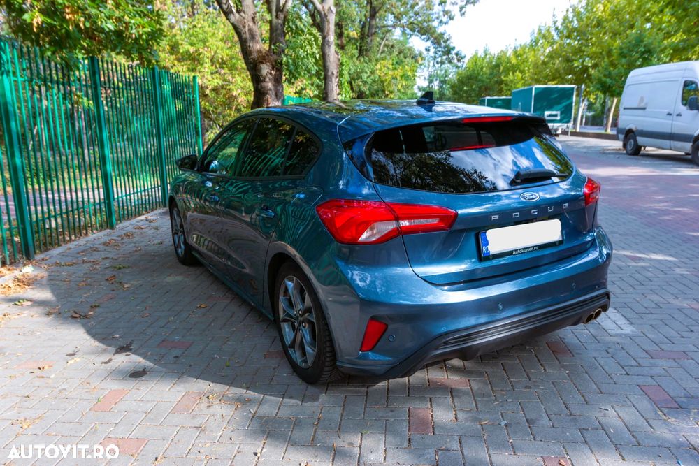 Ford Focus 1.5 Ecoboost ST-Line - 2
