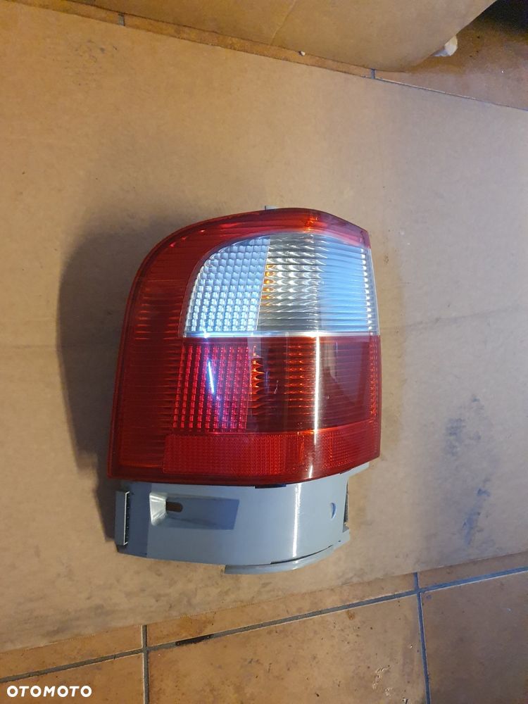 LAMPA LEWY TYŁ FORD GALAXY MK2 II - 2