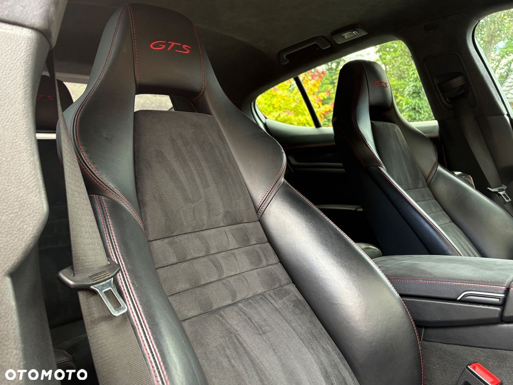 Porsche Panamera 4S - 20