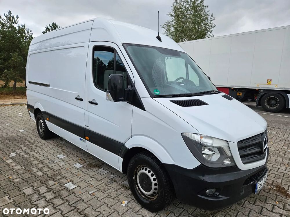Mercedes-Benz Sprinter - 3