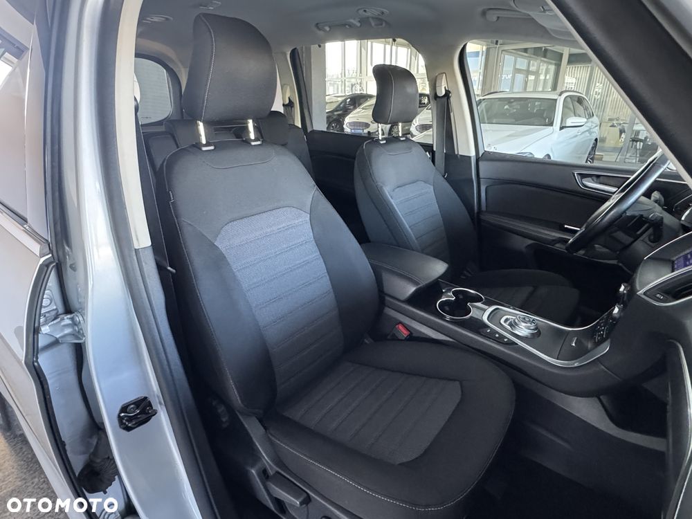 Ford Galaxy 2.0 EcoBlue 4WD Titanium - 36