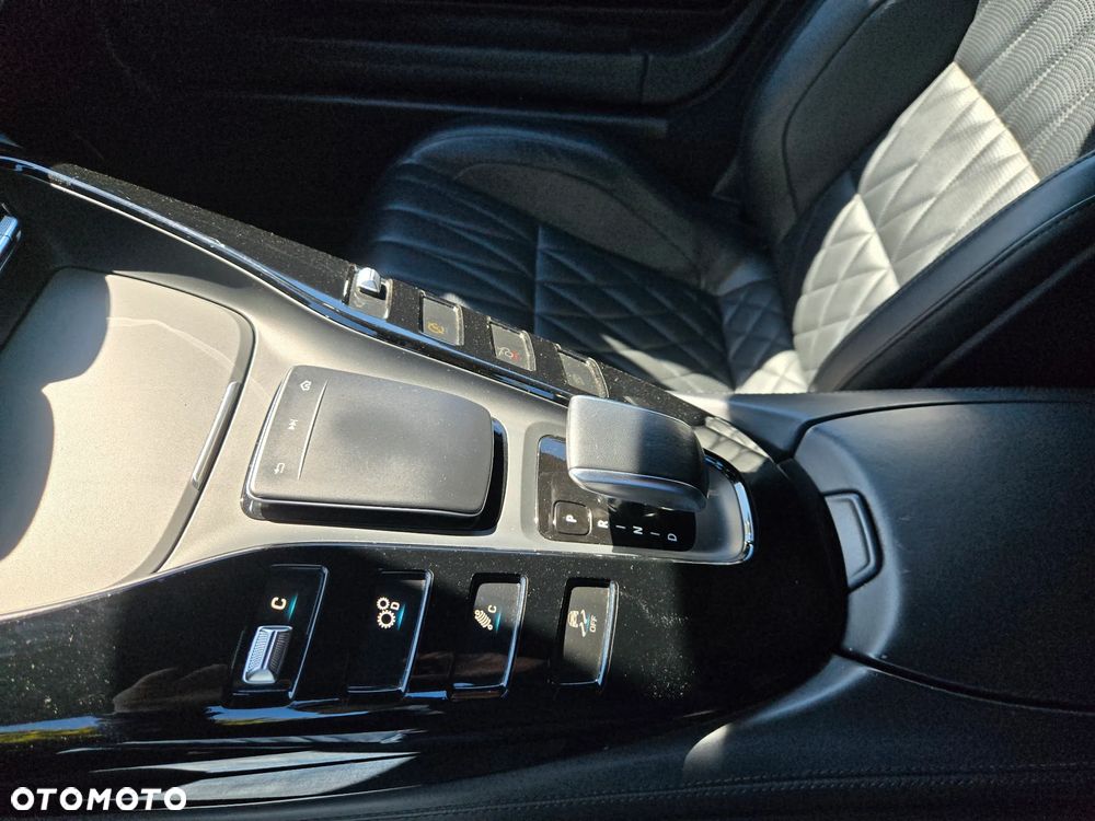 Mercedes-Benz AMG GT - 24