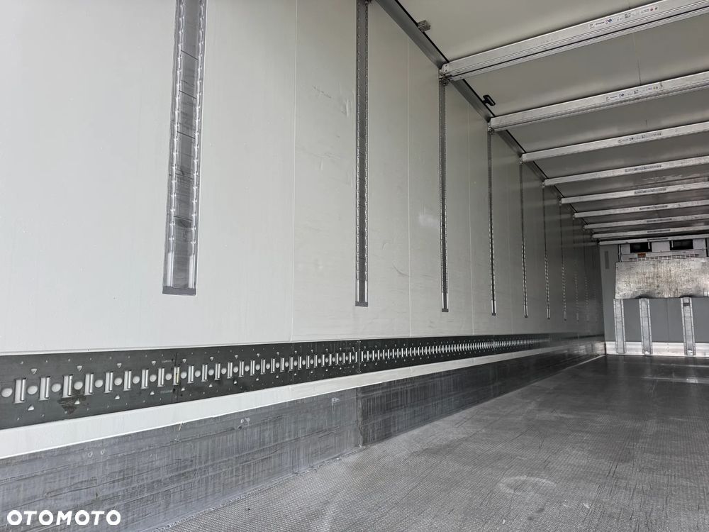 Krone Chłodnia ,Doppelstock , Carrier Vector 1550, 180.000km!! - 14