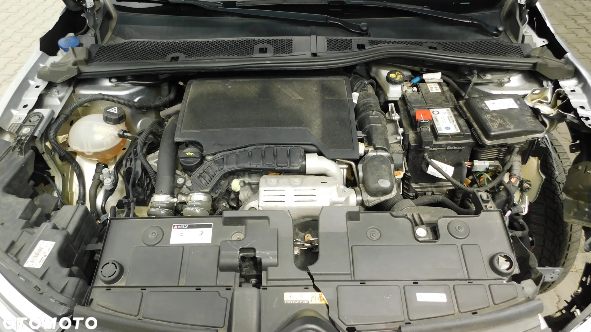Citroën C4 1.2 PureTech Shine S&S - 28