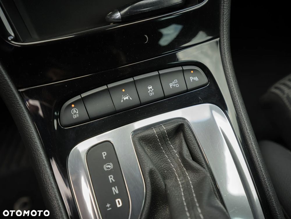 Opel Astra 1.5 D Start/Stop Automatik Business Elegance - 32