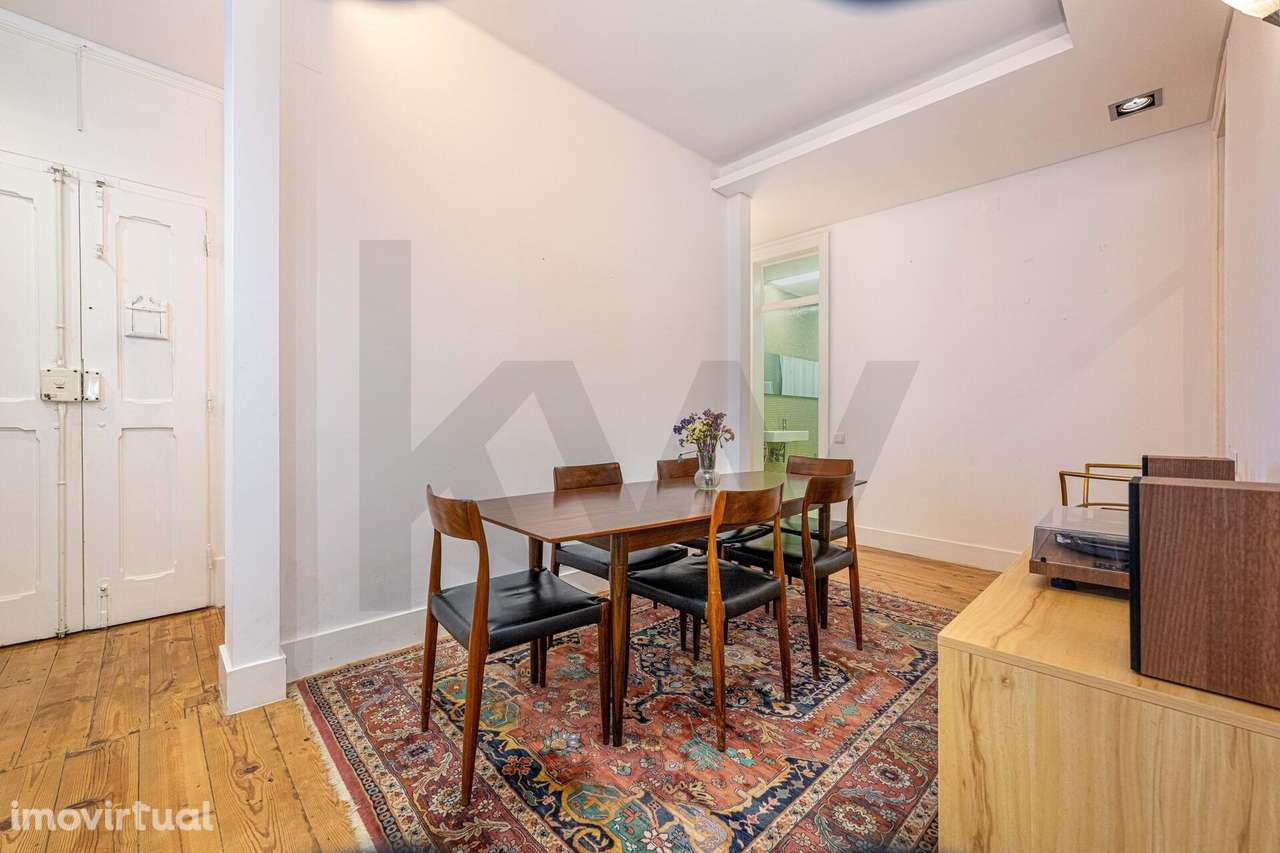 Charmoso apartamento T4 transformado em T2 para arrendar no coração de - Grande imagem: 5/30