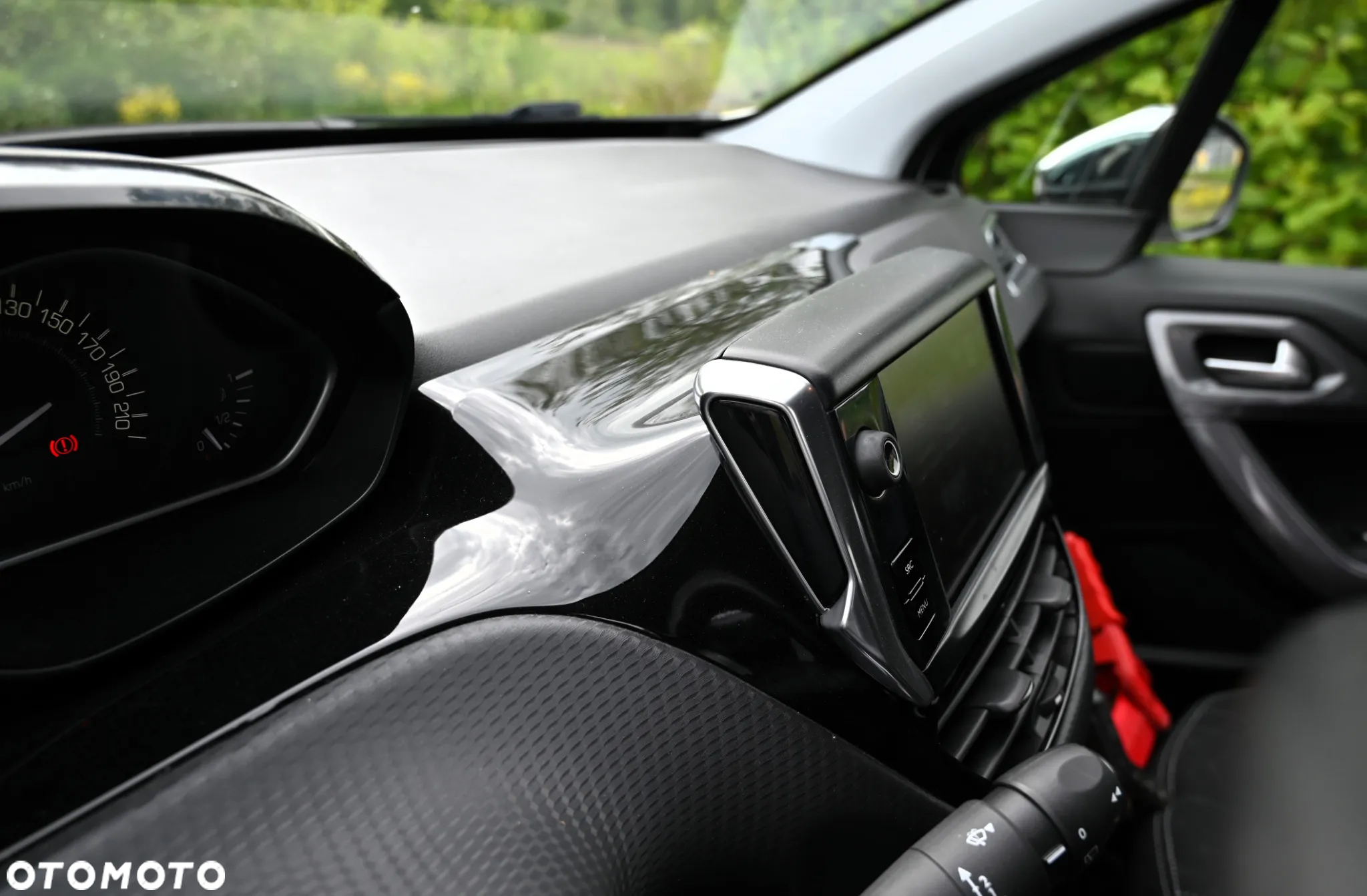 Peugeot 2008 1.6 BlueHDi Active - 28