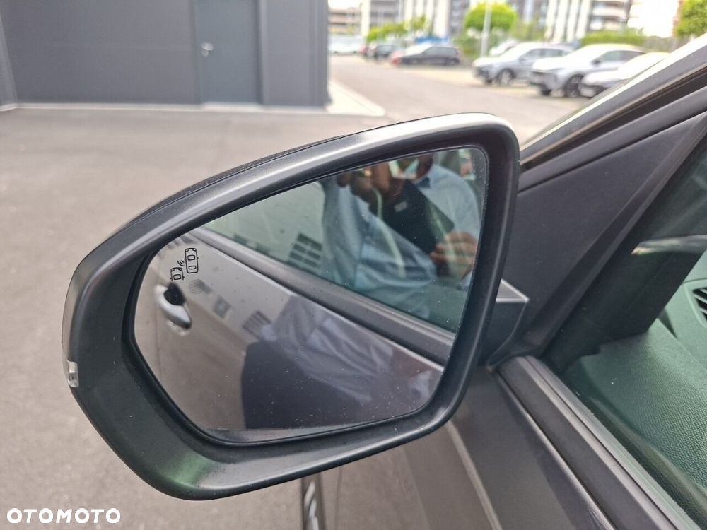 Peugeot 3008 1.2 PureTech Road Trip S&S EAT8 - 28