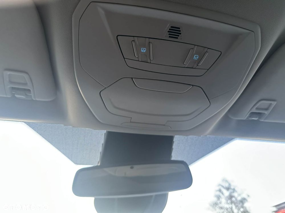Ford Kuga 2.0 TDCi 4x4 Titanium - 29
