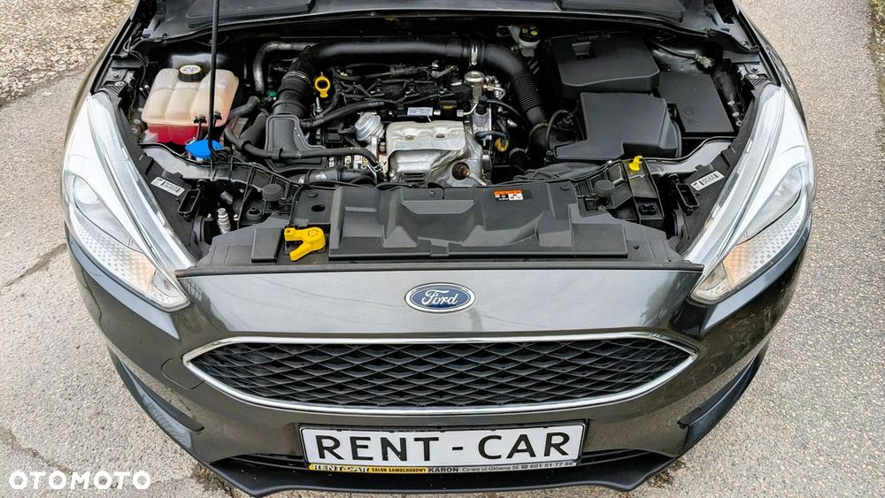 Ford Focus - 36