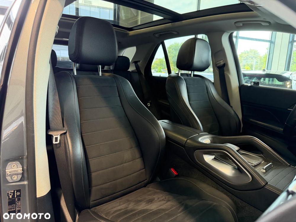 Mercedes-Benz GLE - 24
