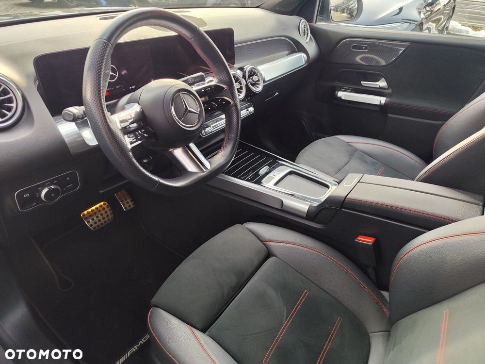 Mercedes-Benz GLB 220 mHEV 4-Matic AMG Line 8G-DCT - 21