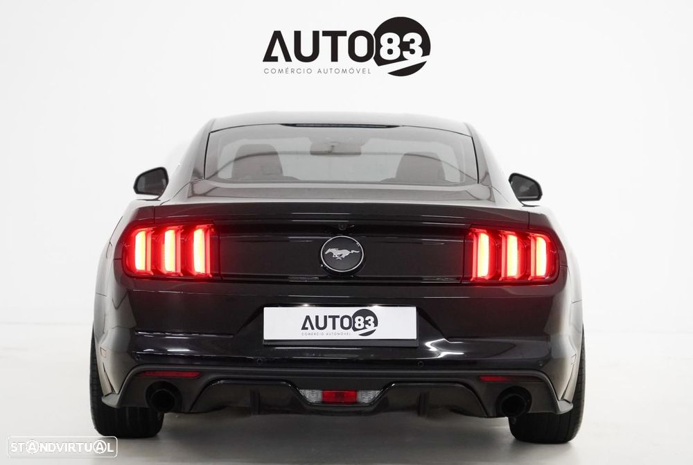 Ford Mustang 2.3i EcoBoost - 4