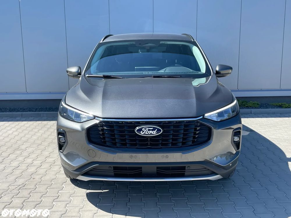 Ford Kuga 2.5 FHEV FWD Titanium - 8