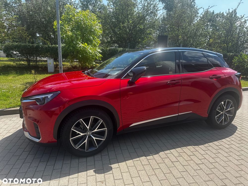 Lexus LBX 1.5 Hybrid Emotion - 4