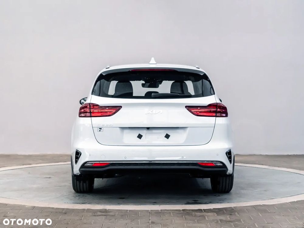 Kia Ceed 1.5 T-GDI M - 4